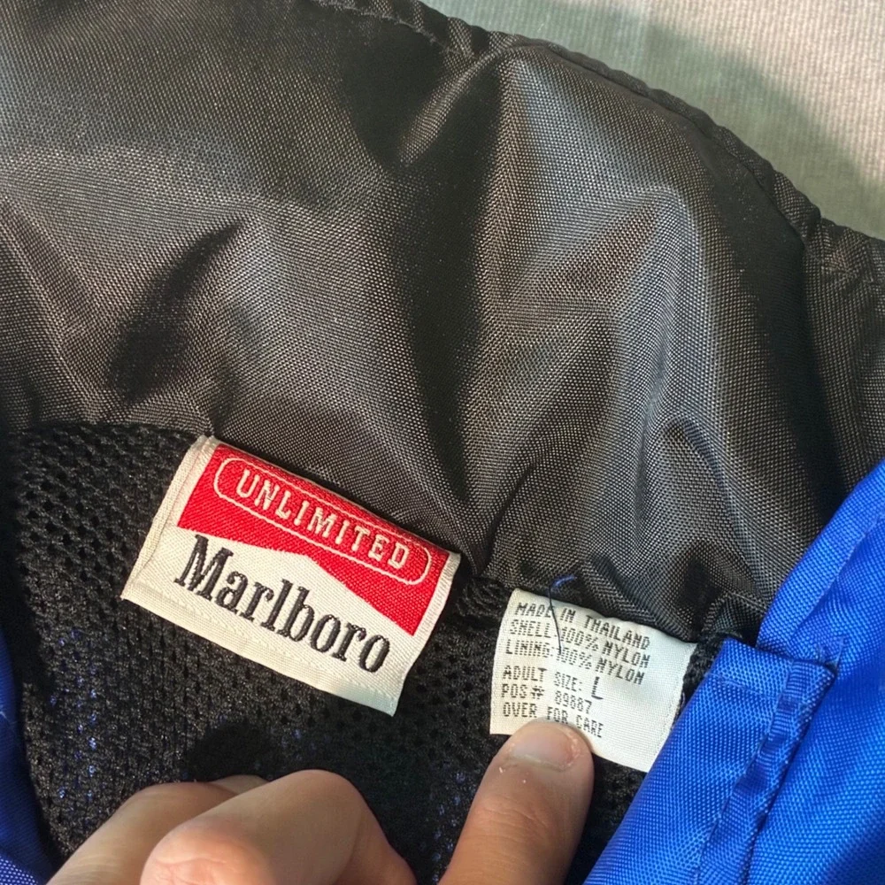 Vintage 90s Marlboro Unlimited Blue Black Nylon Windbreaker Jacket Mens Large